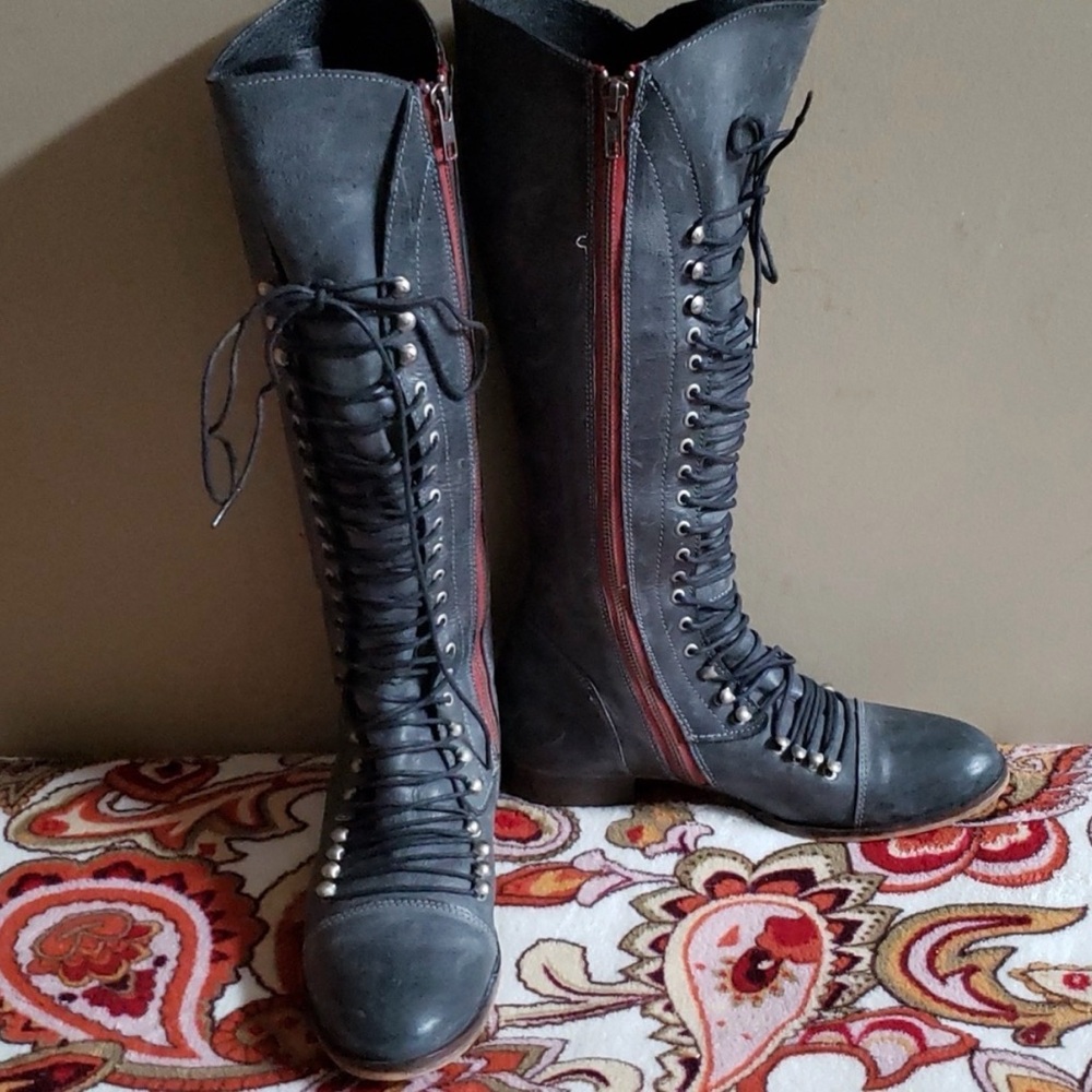 Steve Madden Roman Boot 9 - Picture 1 of 3